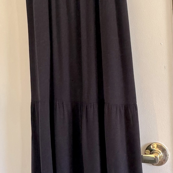 Amazon Essentials Women's Twill Tiered Fit and Flare Dress, Size medium - Picture 6 of 11